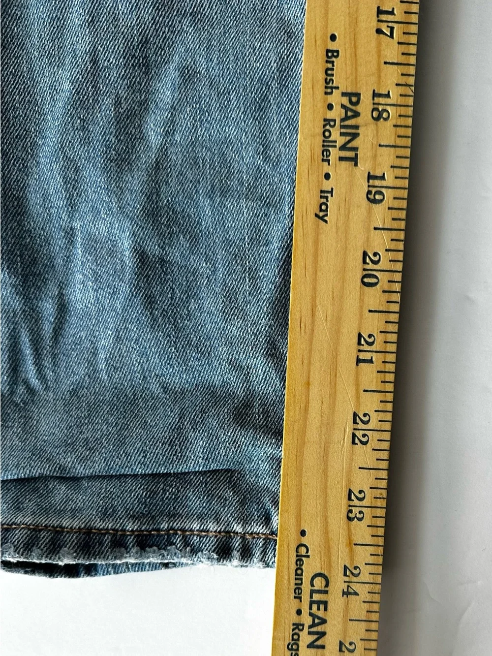 American Eagle Outfitters Women’s Distressed Light Blue Mom Jeans
